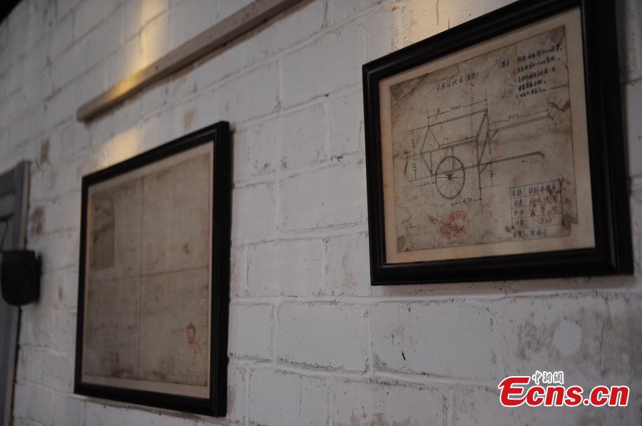 Empreendedores reaproveitam fábrica abandonada como base de cria??o