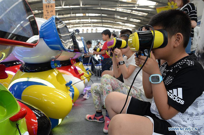 Dia Internacional das Crian?as na China: Passado e presente