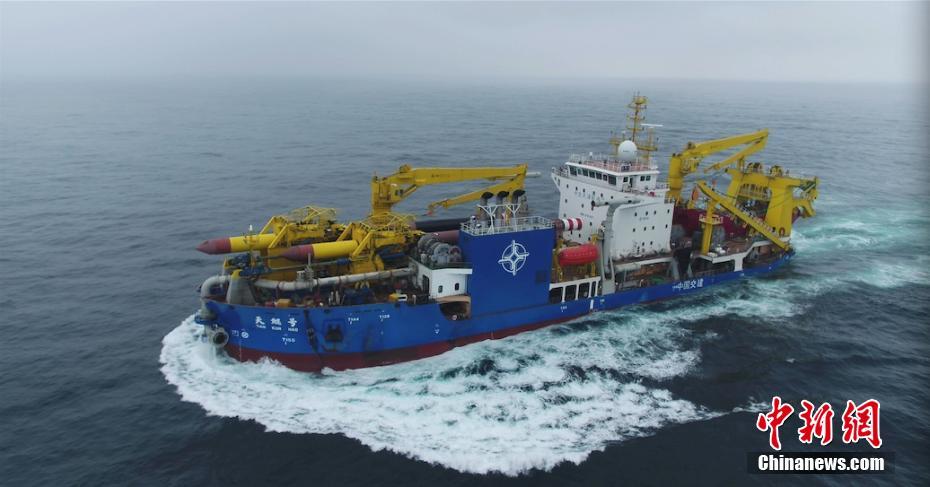 Draga de suc??o “Tian Kun” faz primeiro teste marítimo