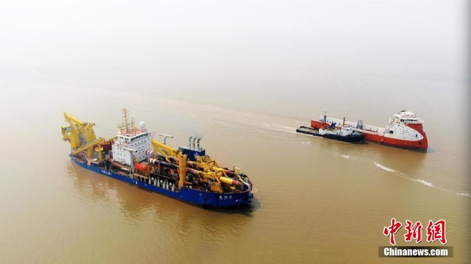 Draga de suc??o “Tian Kun” faz primeiro teste marítimo