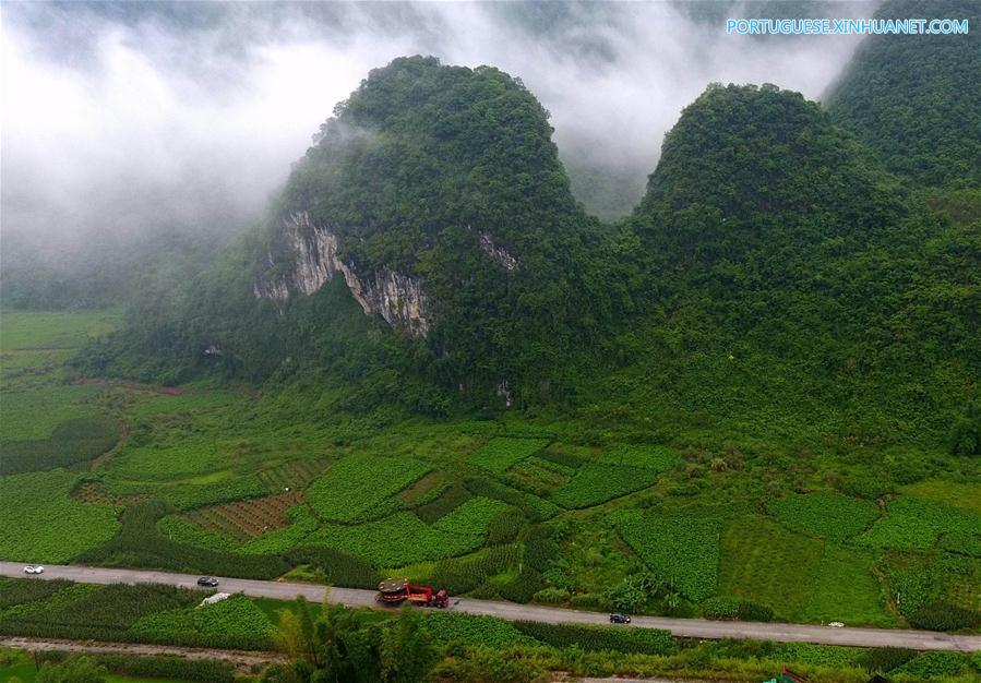 Galeria: Tambor gigantesco de bronze em Guangxi, sul da China