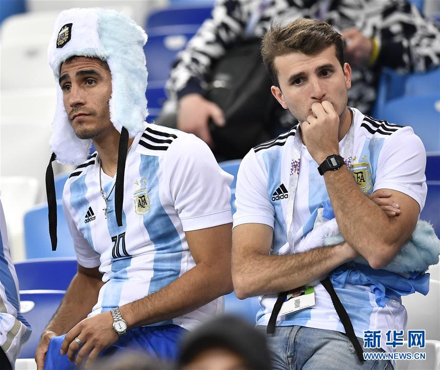 Croácia bate Argentina por 3-0 avan?ando para os oitavos