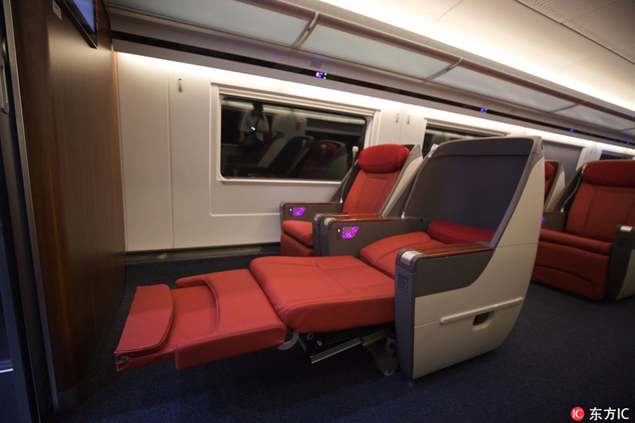 Três novos trens-bala Fuxing com maior capacidade entrar?o em opera??o no próximo mês