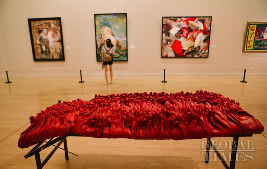 Cole??o Internacional de Arte inaugurada em Beijing