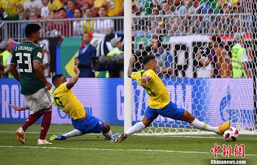Copa do Mundo: Brasil avan?a para quartas de final com golos de Neymar e Firmino