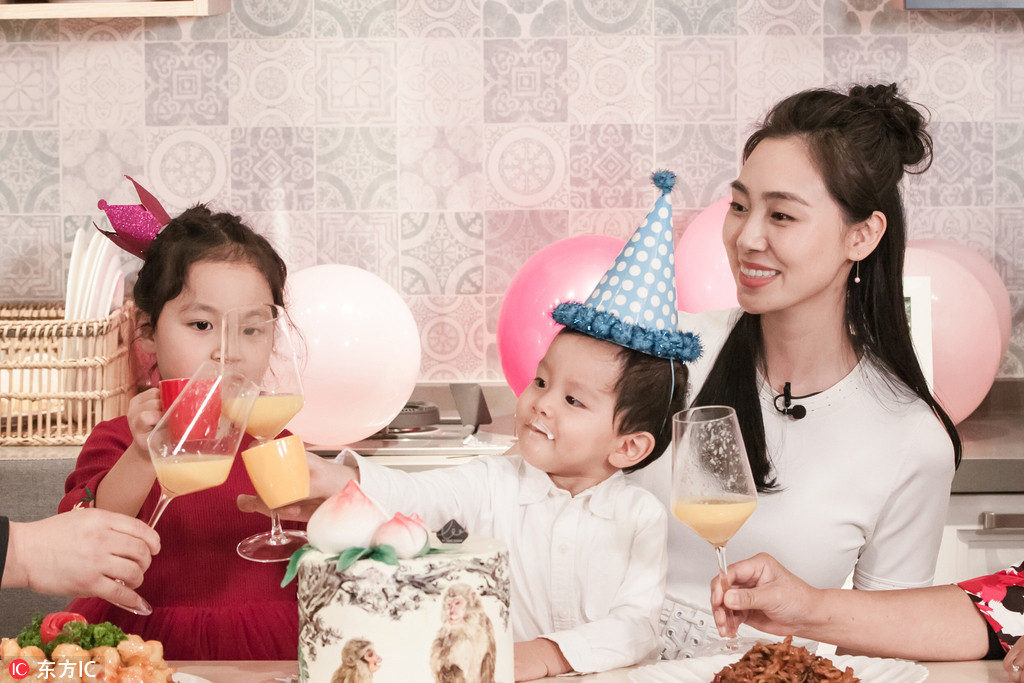 Empresária se torna famosa após ser m?e 