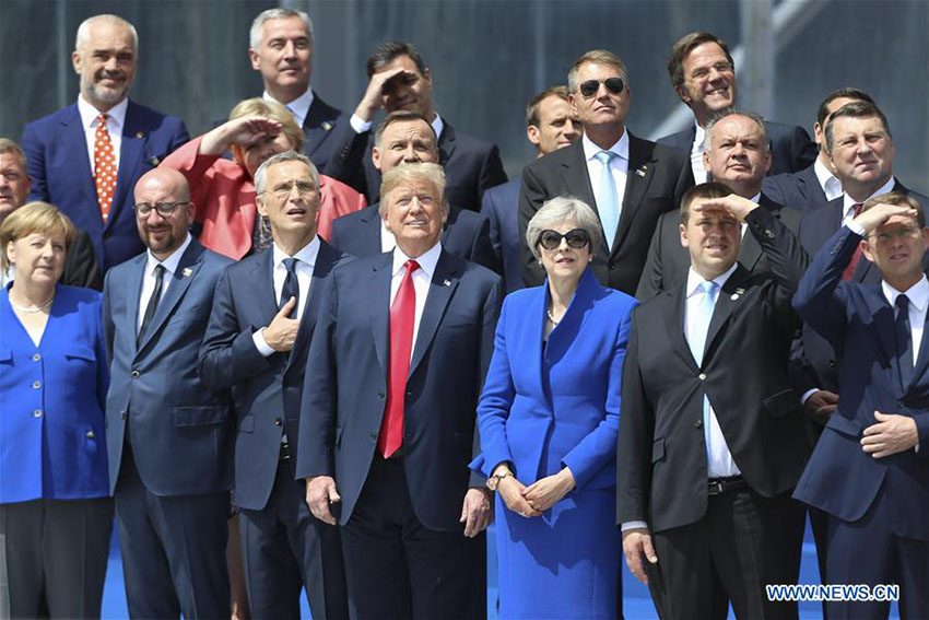 Primeiro dia da reuni?o da OTAN é ofuscado por tens?es entre aliados