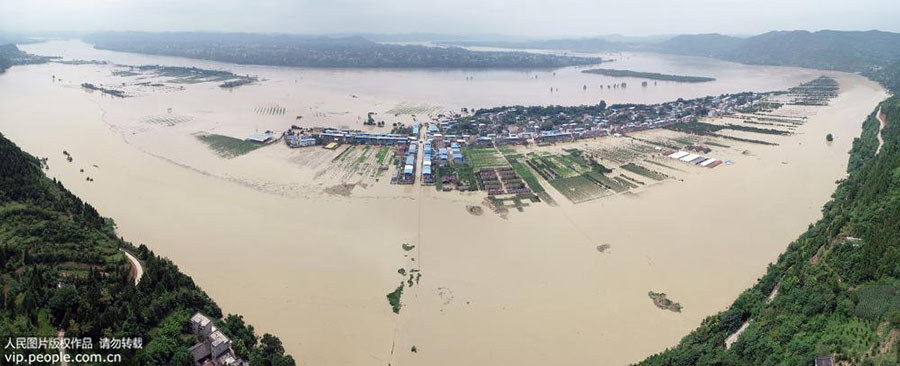 China lan?a resposta de emergência depois de inunda??es