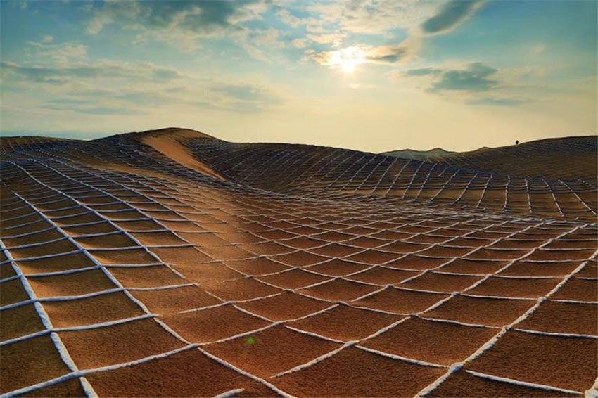 China: Paisagem do deserto de Kubuqi cada vez mais verde