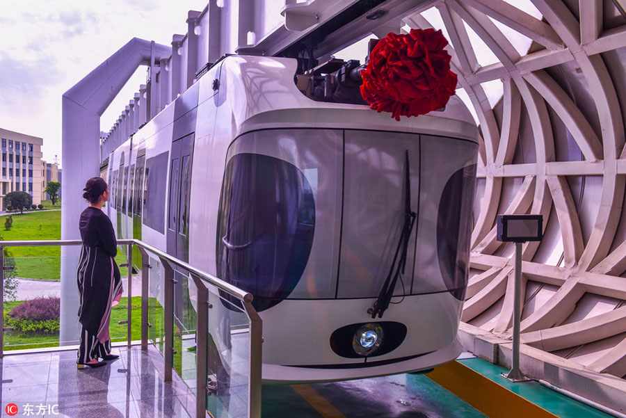 Galeria: Trem suspenso testado em Chengdu