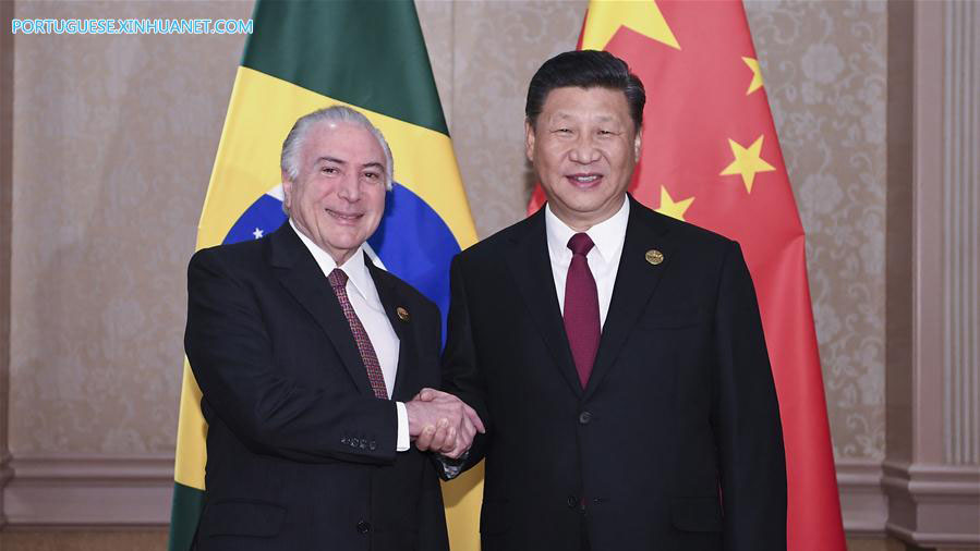 Xi se reúne com presidente brasileiro e pede mais solidariedade e coordena??o