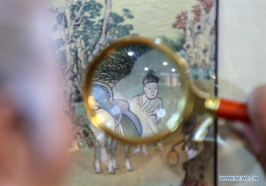 Jiangsu organiza exibi??o de bordados de Suzhou