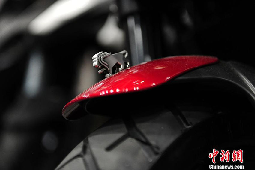 Centenas de motos expostas em Beijing