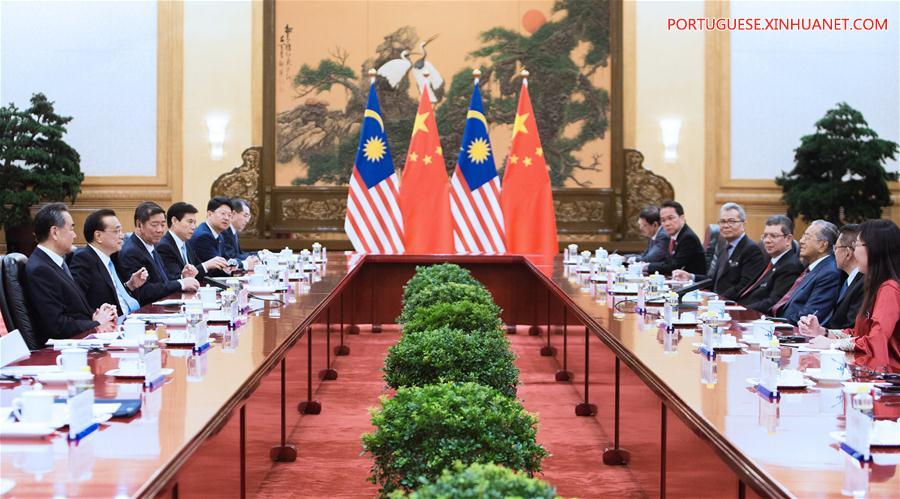 China promete elevar rela??es com Malásia para novo nível