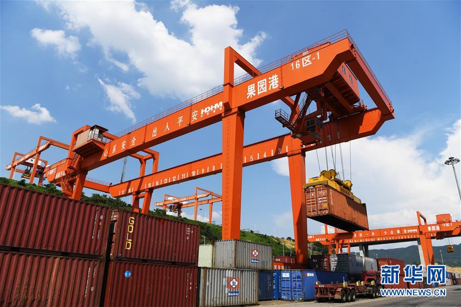 Três centros de transporte marítimo garantem qualidade do desenvolvimento do Cintur?o Econ?mico do Rio Yangtzé