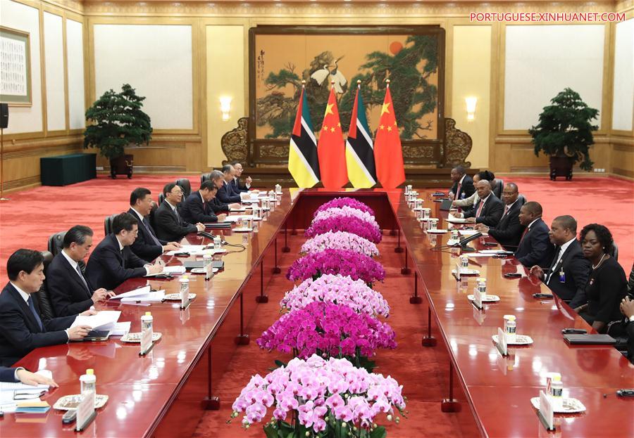Xi reúne-se com presidente mo?ambicano