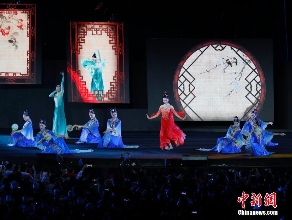 Jogos Asiáticos encerram com exibi??o do show “8 Minutos em Hangzhou”