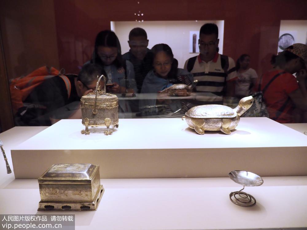Museu Nacional exibe 120 relíquias culturais de Shaanxi