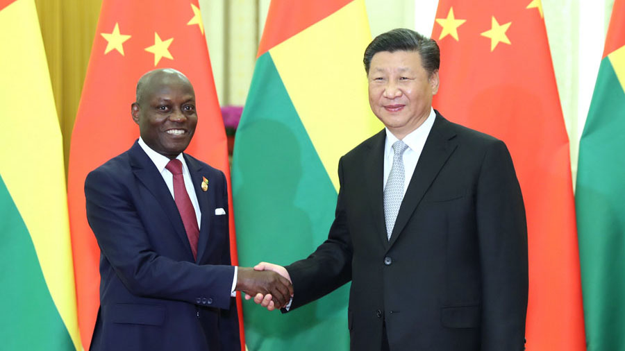 Xi reúne-se com presidente da Guiné-Bissau