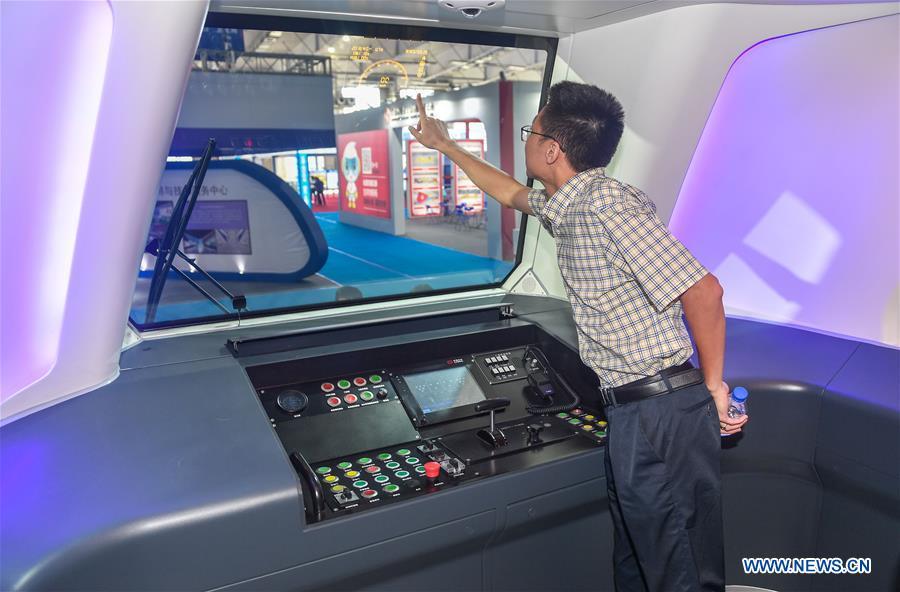 China desenvolve trem ligeiro de fibra de carbono