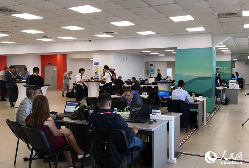 Centro de Imprensa do 4o Fórum Econ?mico Oriental abre as portas aos jornalistas