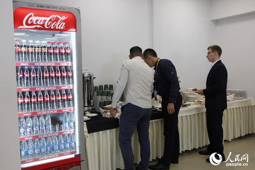 Centro de Imprensa do 4o Fórum Econ?mico Oriental abre as portas aos jornalistas