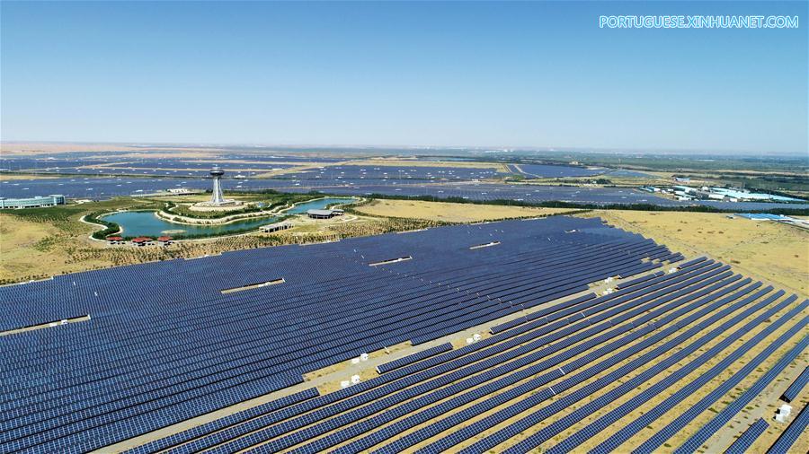 Zhongwei constrói cadeia de energia fotovoltaica para aproveital sol abundante na regi?o