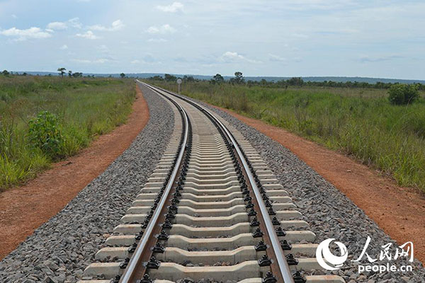 Cintur?o e Rota: Ferrovia de Benguela promove desenvolvimento de Angola