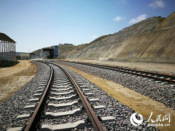 Cintur?o e Rota: Ferrovia de Benguela promove desenvolvimento de Angola