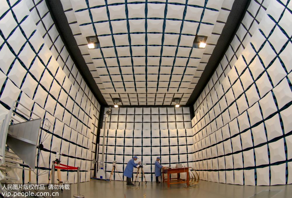 Primeiro projeto cooperativo sino-alem?o em nano satélites entra em fase de fabrico