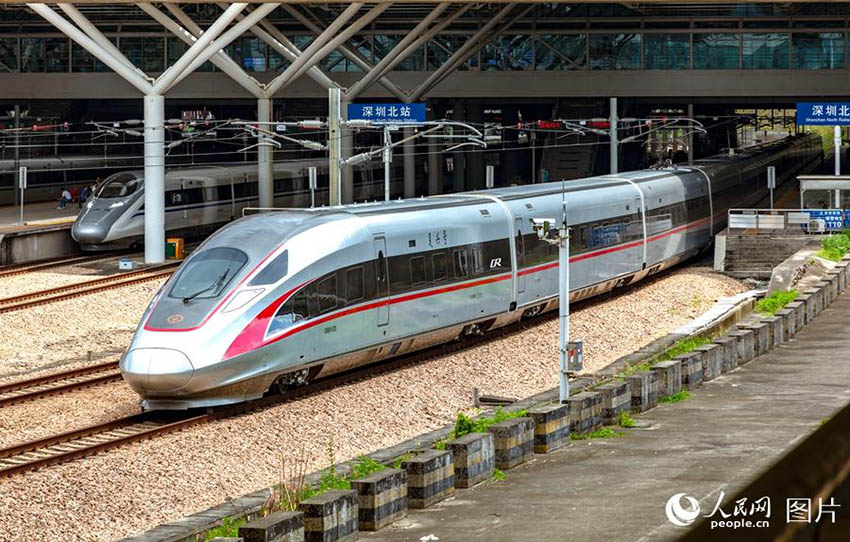 Ferrovia de alta velocidade Guangzhou-Shenzhen-Hong Kong entra em opera??o plena