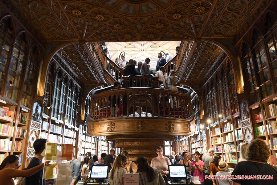 Tradicional Livraria Lello do Porto sedia evento Dia da China