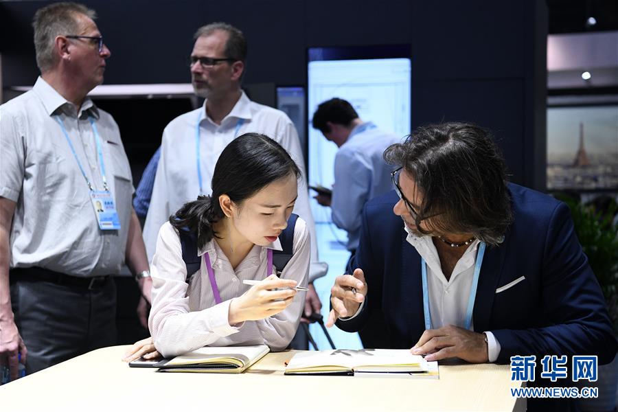 Inaugurada 124a edi??o da Feira de Cant?o