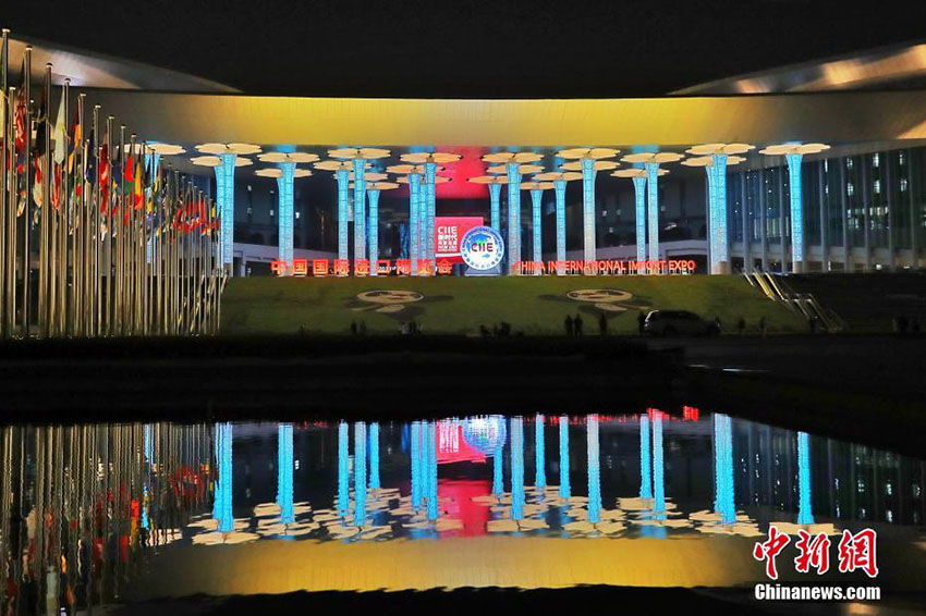 Ilumina??o temática da primeira CIIE entra na fase final de testes