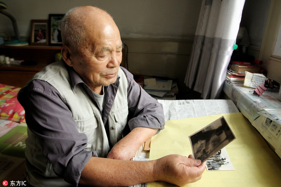 Maquinista aposentado apresenta cole??o de fotos antigas