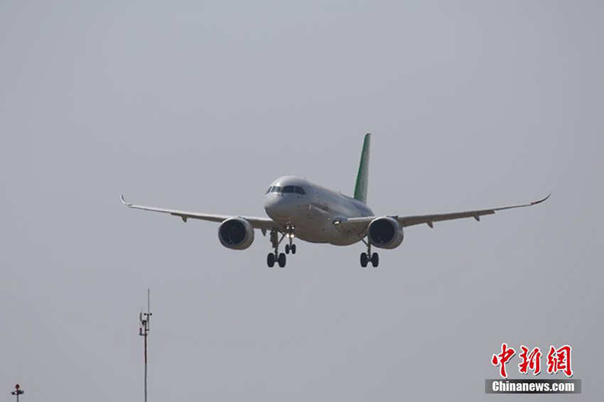 Segundo avi?o C919 realiza com sucesso voo de teste em Nanchang