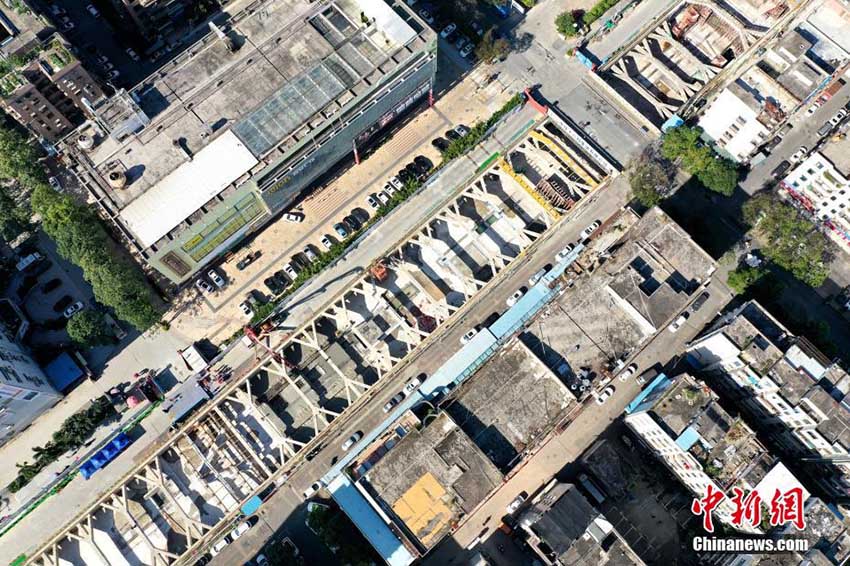 Termina a estrutura principal da maior esta??o de metr? da ásia