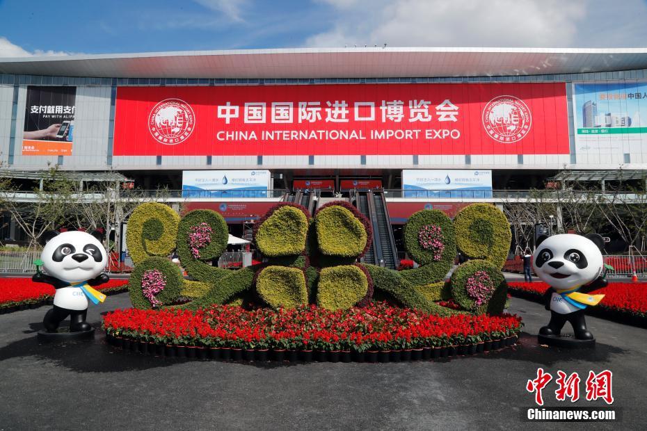 Galeria: Terminam trabalhos de instala??o do centro principal da CIIE