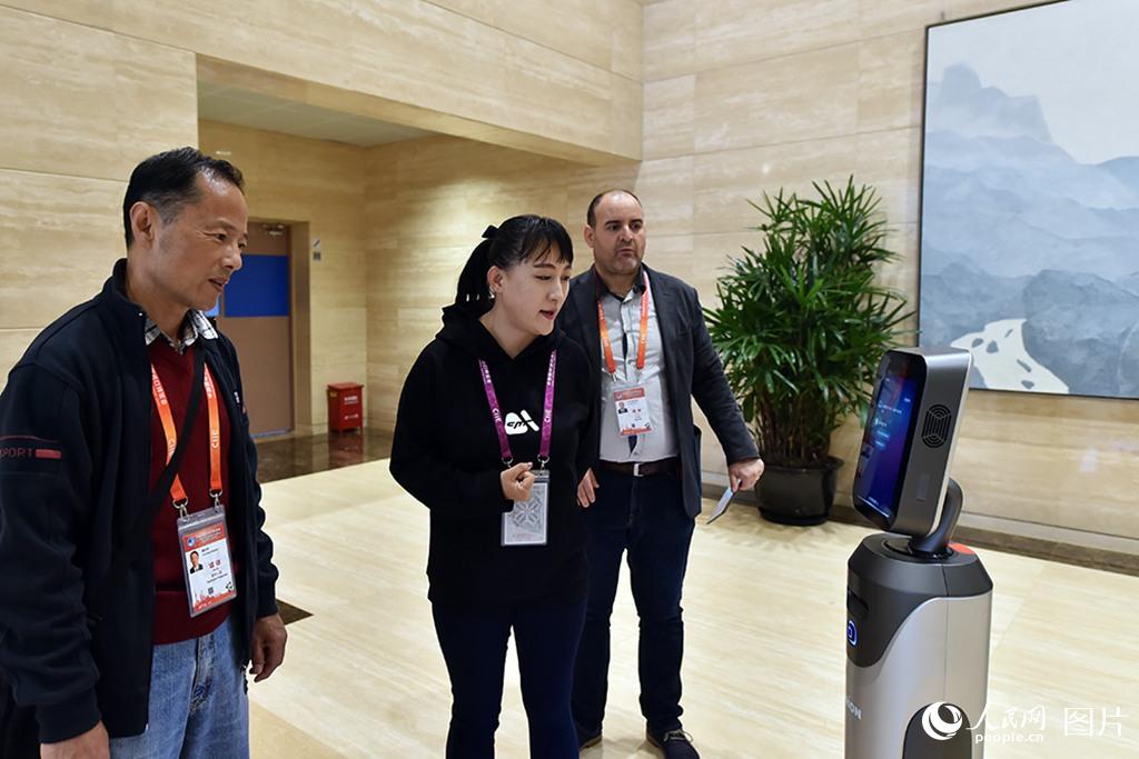 Centro de imprensa da CIIE aberto aos jornalistas