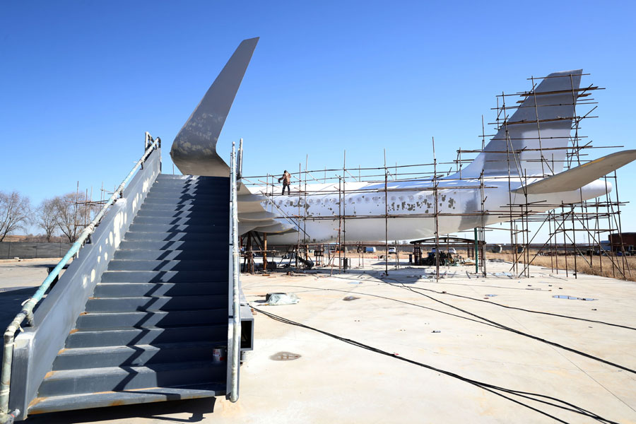 Galeria: Agricultor chinês realiza sonho e constrói modelo de avi?o