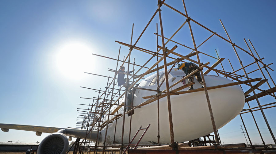 Galeria: Agricultor chinês realiza sonho e constrói modelo de avi?o