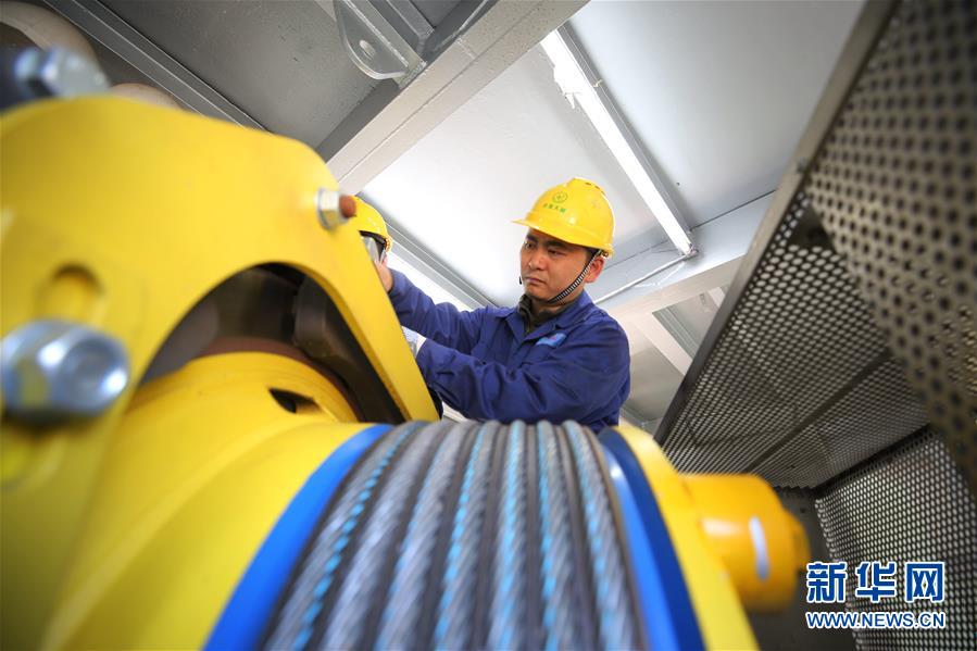 Galeria: Conhe?a os “médicos de elevadores” de Hunan