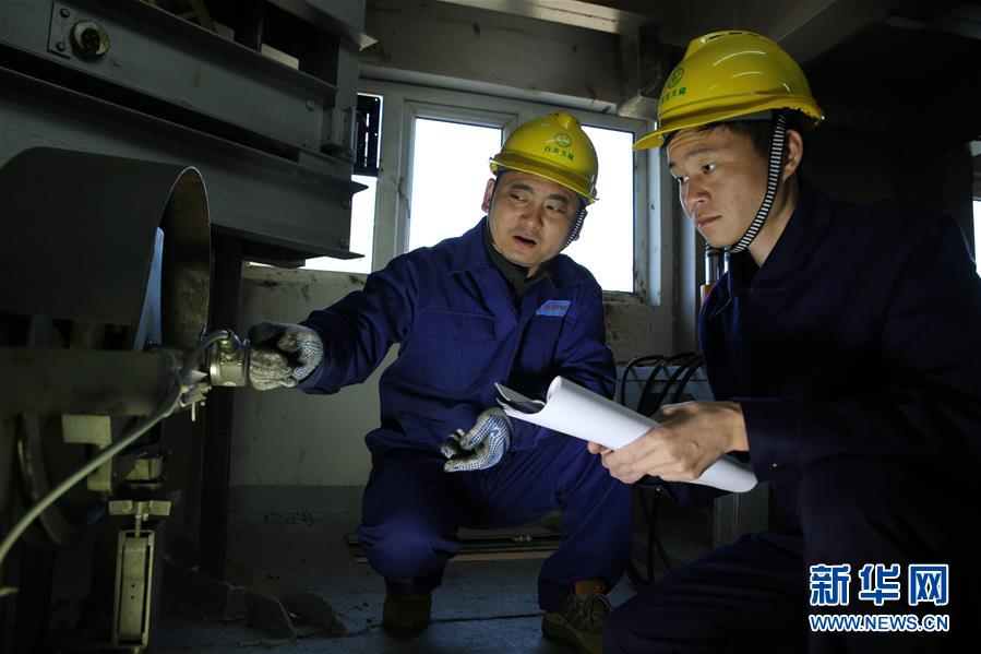 Galeria: Conhe?a os “médicos de elevadores” de Hunan