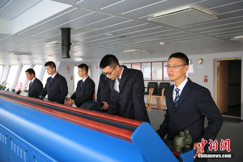 Navio de rastreamento Yuanwang-7 enviado em miss?es de monitoramento marítimo