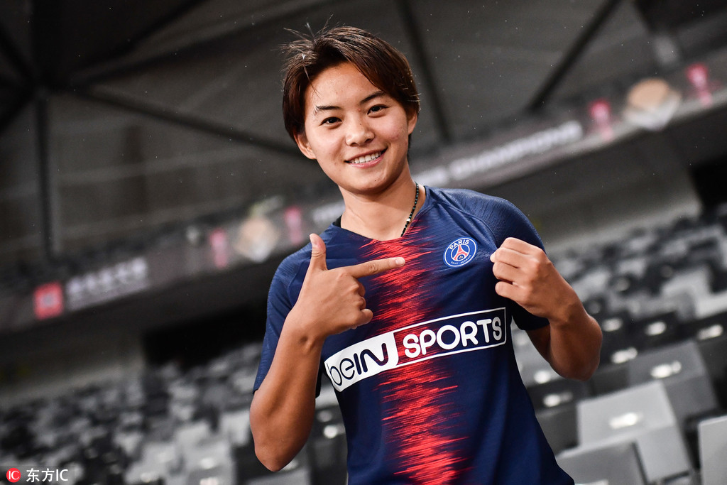 Chinesa Wang Shuang eleita Jogadora do Ano pela AFC