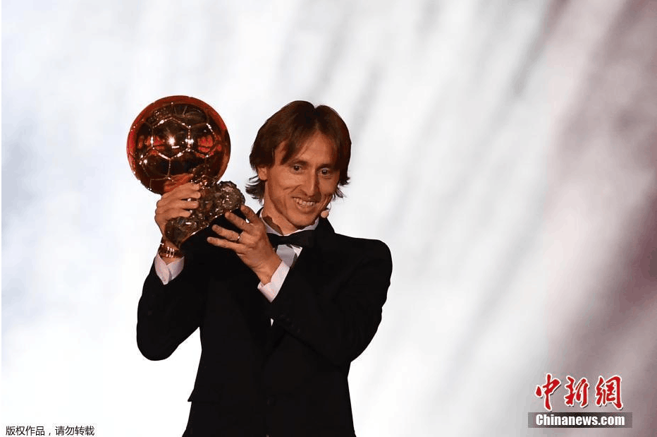 Modric termina reinado de Ronaldo e Messi e vence a Bola de Ouro