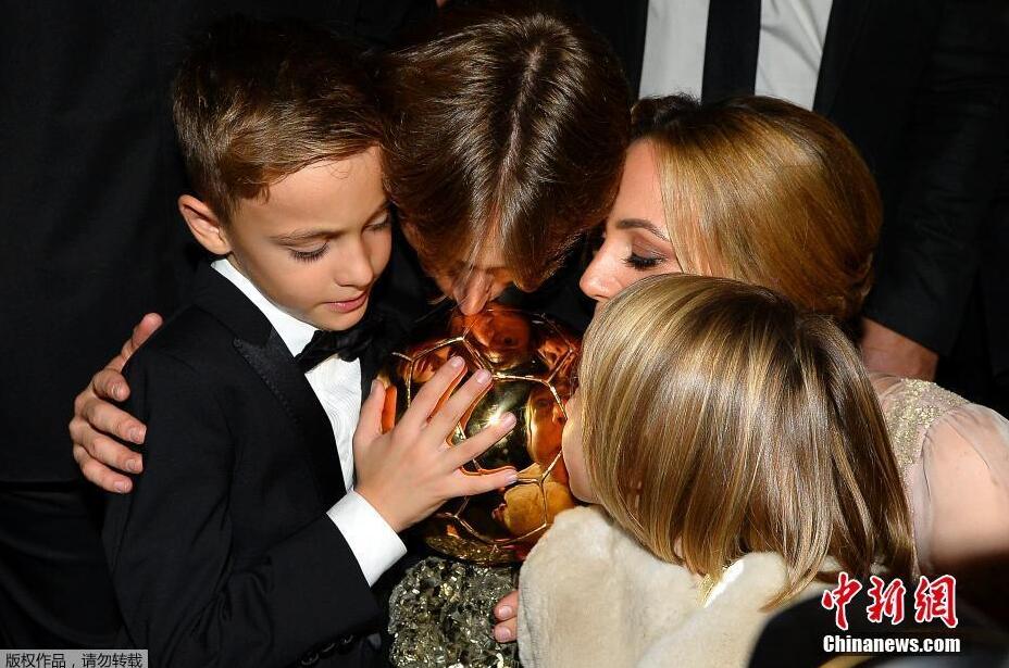 Modric termina reinado de Ronaldo e Messi e vence a Bola de Ouro