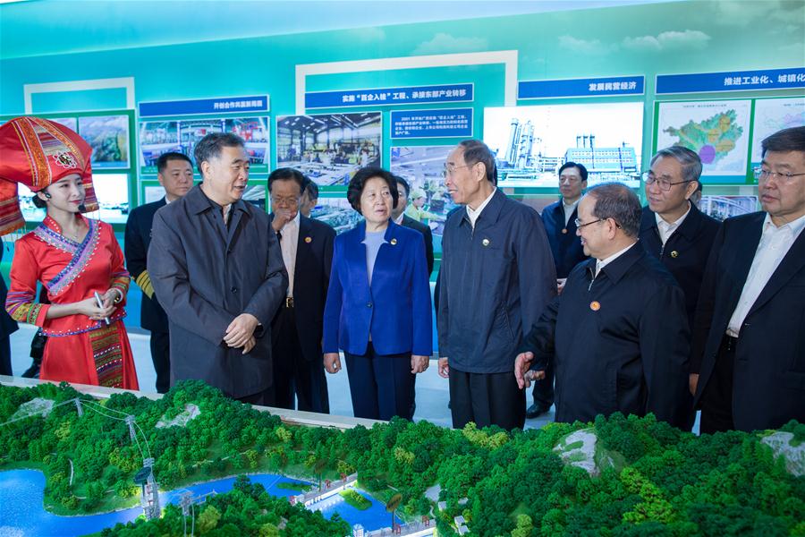 Máximo assessor político chinês felicita Guangxi pelo 60o aniversário de funda??o