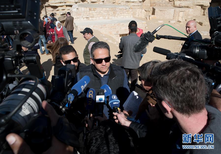 Egito descobre túmulo fara?nico intacto de 4.400 anos perto das piramides de Gizé