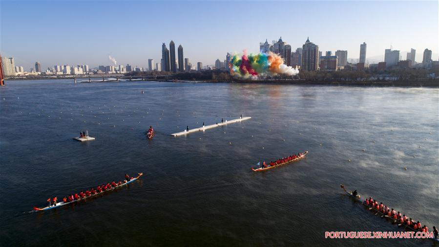 Corridas de barcos do drag?o s?o realizadas em Jilin, nordeste da China